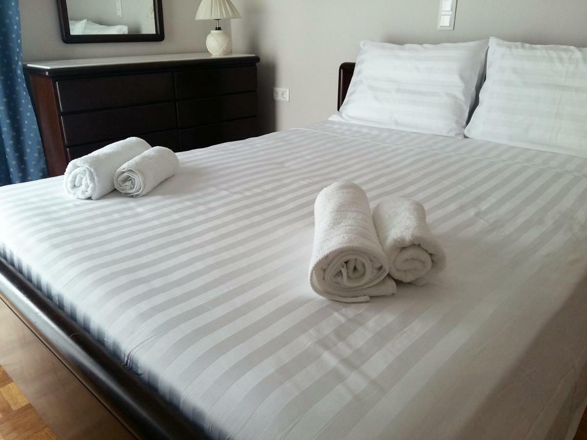 Grace Apartments Лутракі Екстер'єр фото
