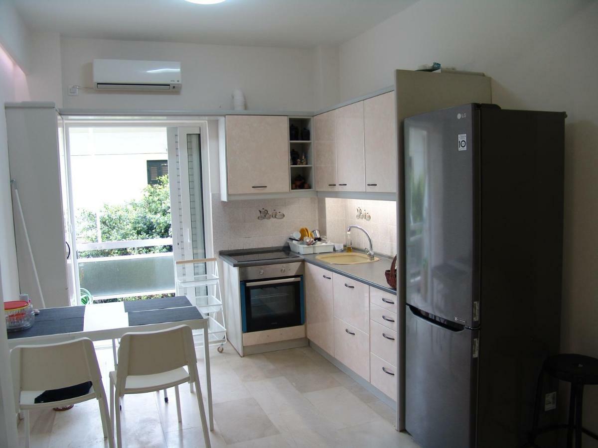 Grace Apartments Лутракі Екстер'єр фото